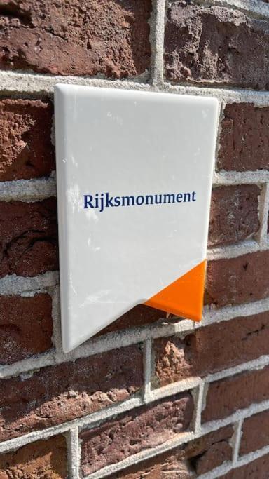 Puur Eastermar - Monumentaal, Authentiek En Luxe Koetshuis Aan Open Vaarwater Met Jacuzzi En Sauna Oostermeer Exteriör bild
